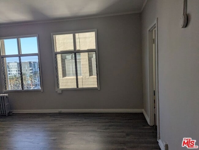 Foto del edificio - 634 S Gramercy Pl