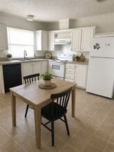 Building Photo - 11810 Greenglen Dr