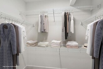 Building Photo - Hampton Manor Apartments & Townhomes