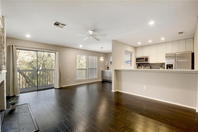 Building Photo - 3839 Dry Creek Dr