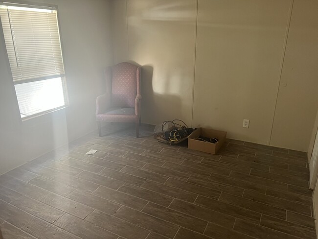 Foto del edificio - 307 North Weidner Road, Unit 7