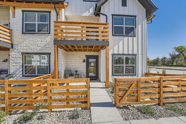 Photo - 2502 Colt Wy Townhome