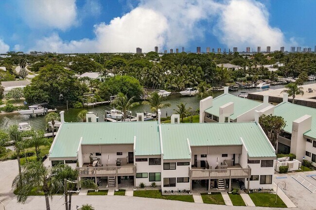 Foto del edificio - 412 Southwind Dr
