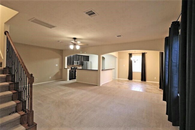 Foto del edificio - 12954 Iris Garden Ln