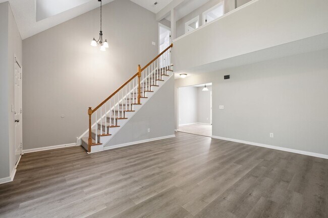 Foto del edificio - Newly renovated 3Bd 2.5bath SFH in Chadbury Concord