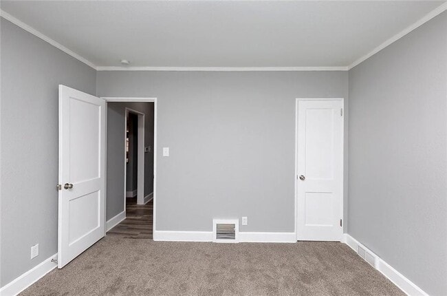 Foto del edificio - 4124 3rd St