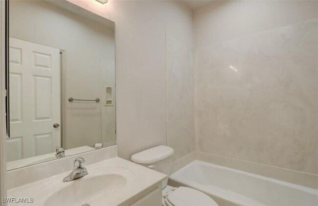 Building Photo - 701 Arundel Cir