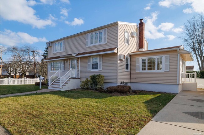 Foto del edificio - 2420 Cottage Ct