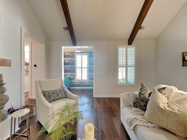 Foto del edificio - 1780 Helen Ridge Cir