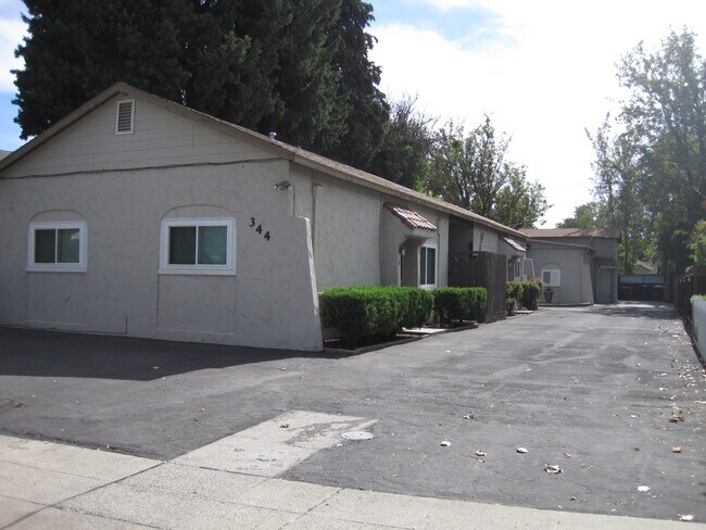 Building Photo - 344 W Highland Ave