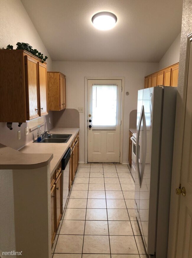 Foto del edificio - 3 br, 2 bath Duplex - 4410 July Dr 4410 Ju...