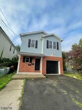 Building Photo - 397 18th Ave