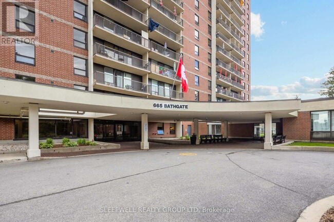 Building Photo - 665 Bathgate Dr