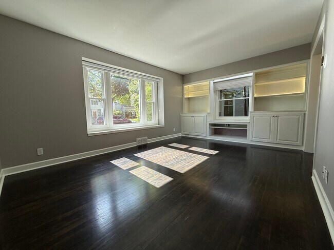 Foto del edificio - 5577 N Kent Ave