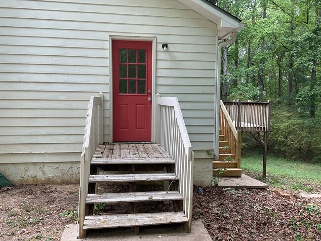 Foto del edificio - 222 Shadow Wood Dr