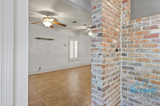 Foto del edificio - 1718 Courthouse Rd