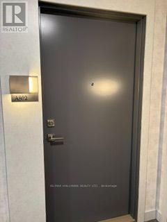 Building Photo - 705 Davis Dr