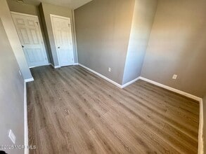 Building Photo - 54 Duryea St