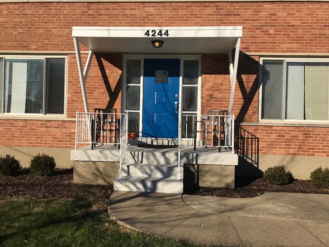 Foto del edificio - 4244 Sibley Ave