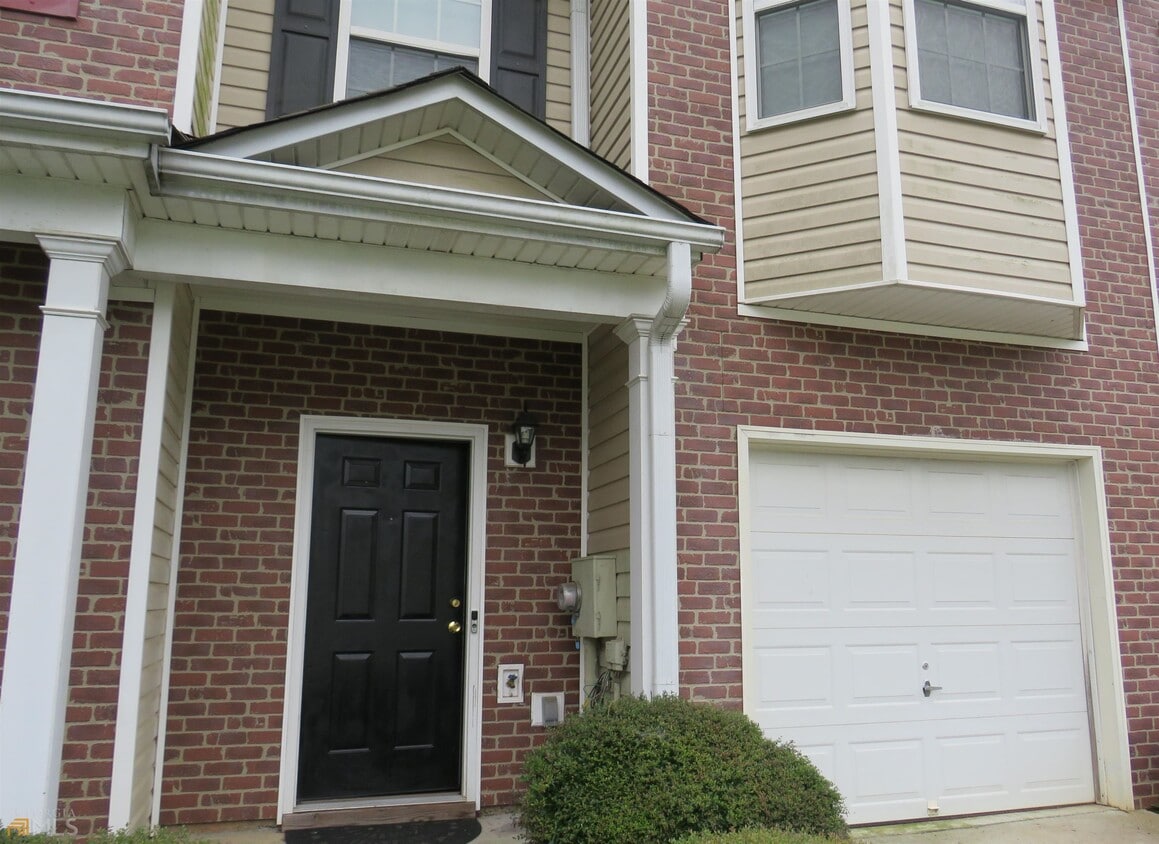 557 Maggie Ln, Jonesboro, GA 30238 Townhome Rentals in Jonesboro GA