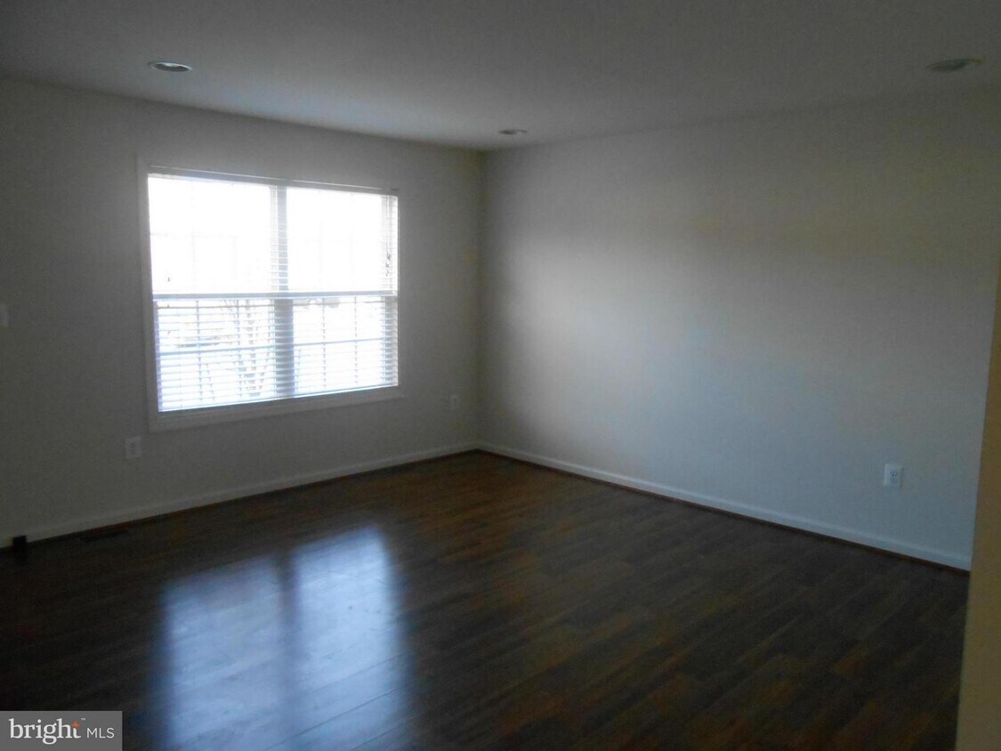 209 Eastside Ln, Winchester, VA 22602 Townhome Rentals in Winchester