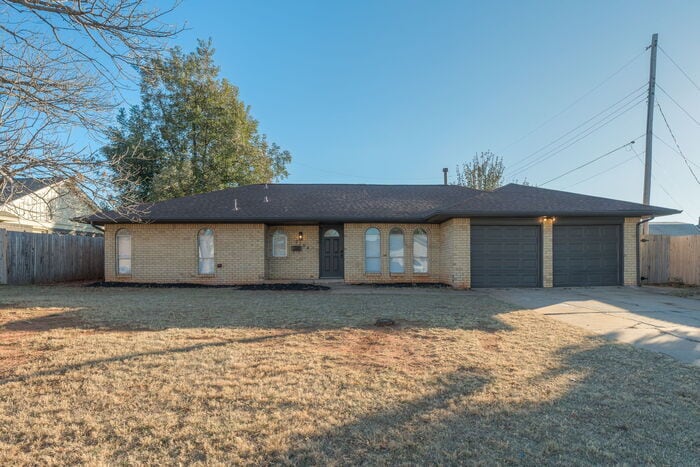 Photo - 2704 NW 115th St (Oklahoma City, OK)