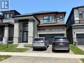 Building Photo - 59 Macklin St