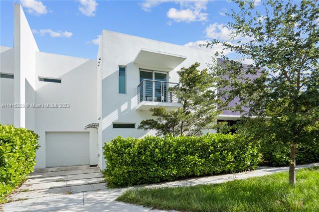 Foto del edificio - 3264 Bird Ave