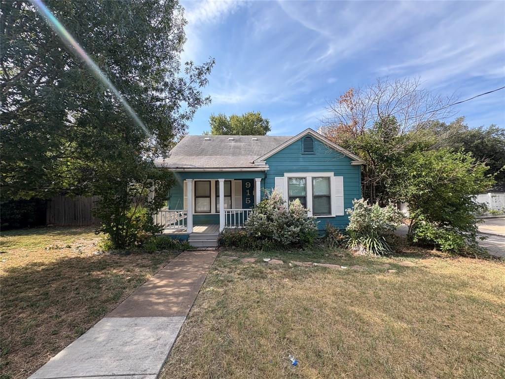 Foto principal - 915 W 29th St