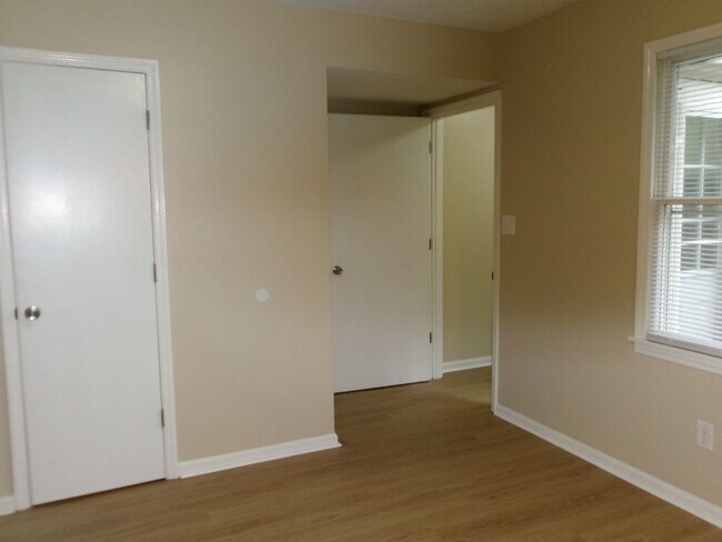 Foto del edificio - 4346 Oak St
