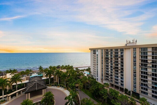 Foto del edificio - Ultimate Furnished Luxury Rental at the Be...