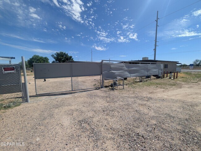 Foto del edificio - 11841 Socorro Rd