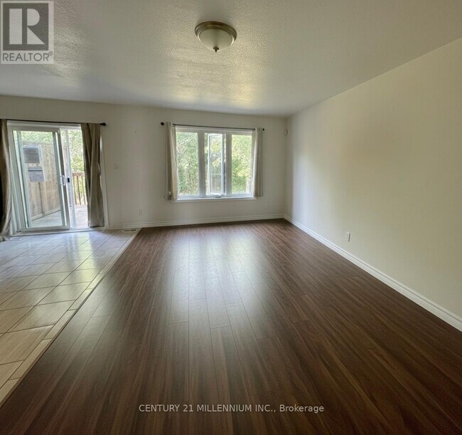 Photo du bâtiment - 54 Haney Dr