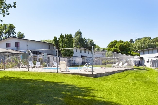 Foto del edificio - Townhouse Villas