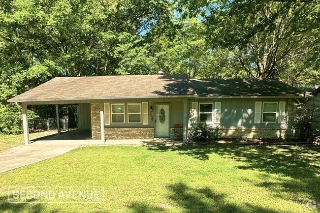 Building Photo - 2204 Carywood Dr