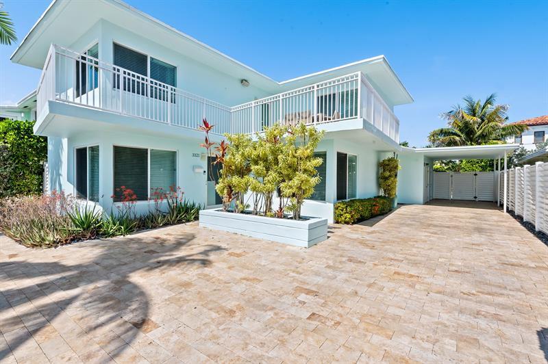 Foto principal - 3321 NE 16th Ct