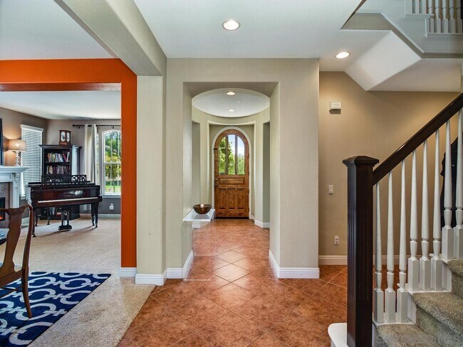 Building Photo - 2676 Peppertree Way