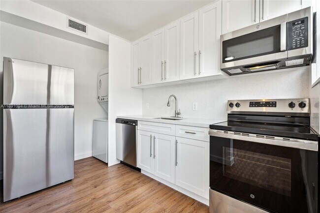 Foto del edificio - 825 85th St