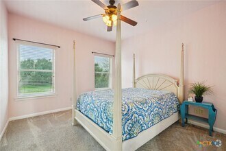 Building Photo - 2622 Fairwood Dr