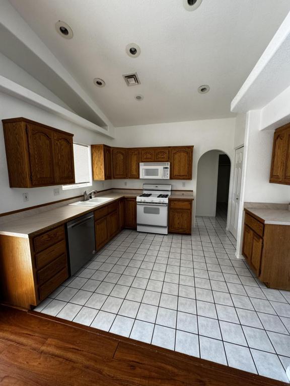 Foto del edificio - 7740 E Sugarloaf St