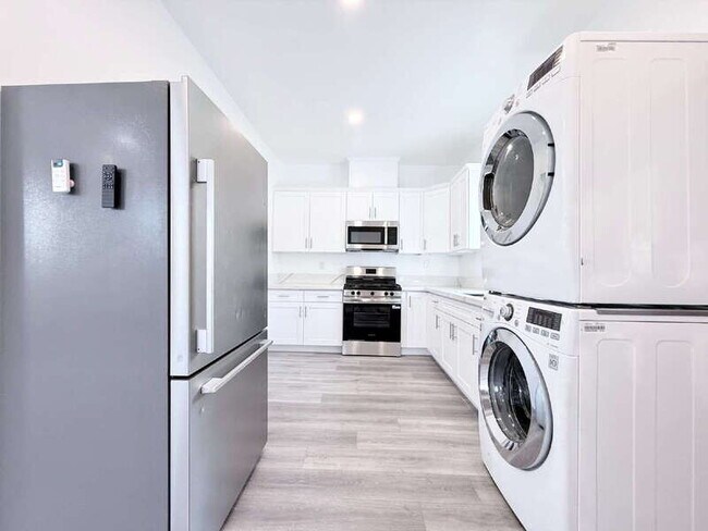 Foto del edificio - 2252 E 103rd St