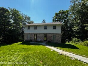 Building Photo - 107 Garney St