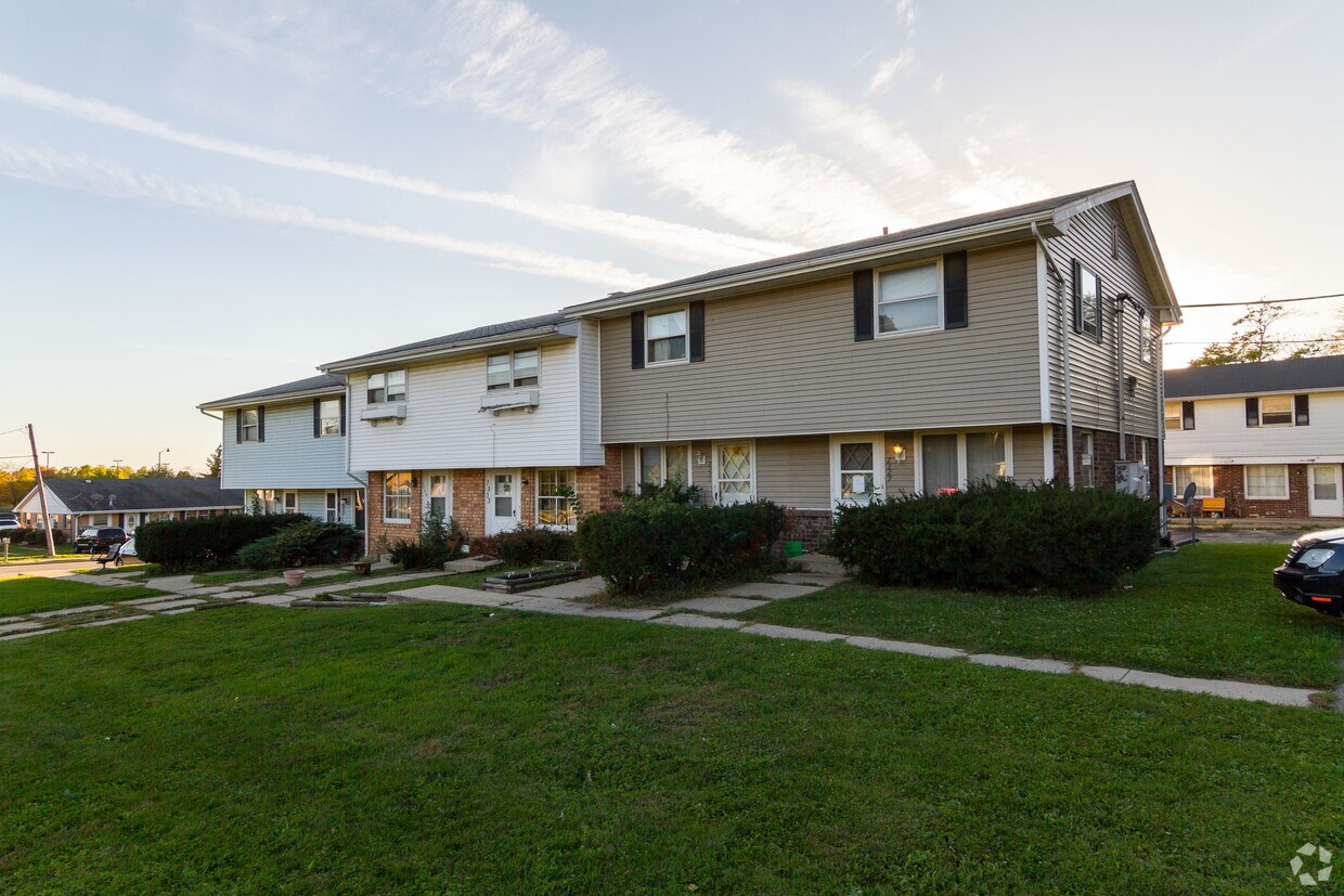 Primary Photo - 2329-2339 Forest View Rd