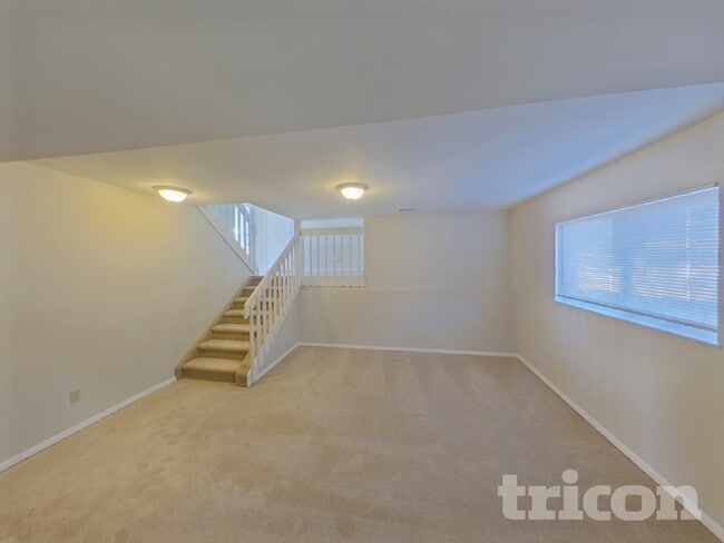 Building Photo - 4255 Pinal Ln