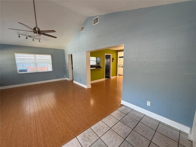 Foto del edificio - 421 5th Ave NE