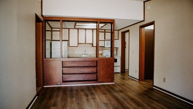 Foto del edificio - 2421 Madison St