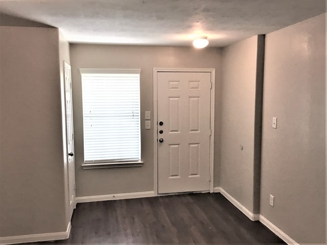 Building Photo - 22346 Queenbury Hills Drive