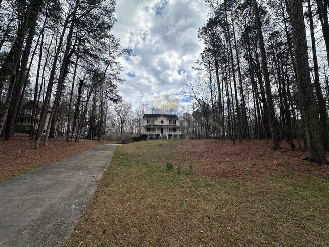 Foto del edificio - 4BR/3BA on Large Private Wooded Lot- Woodstock