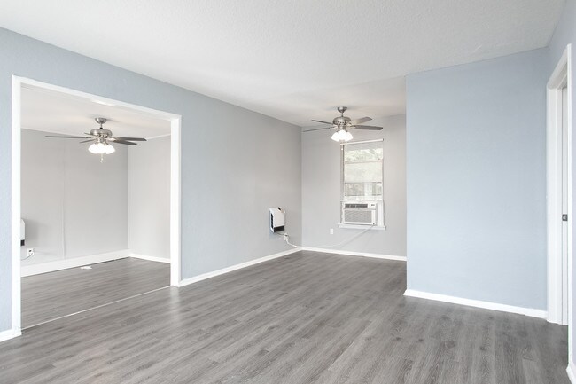 Building Photo - 4627 Bernadine Dr