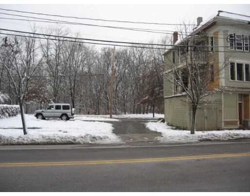 Building Photo - 12 Brush Hill Rd